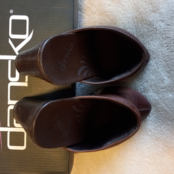 Dansko Rae clog heels - Picture 6 of 8